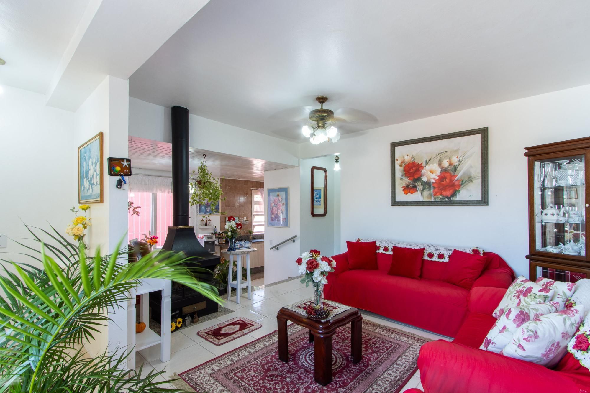 Casa de Condomínio à venda com 3 quartos, 193m² - Foto 1