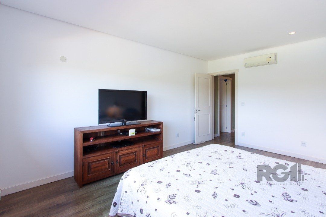 Casa de Condomínio à venda com 4 quartos, 341m² - Foto 46