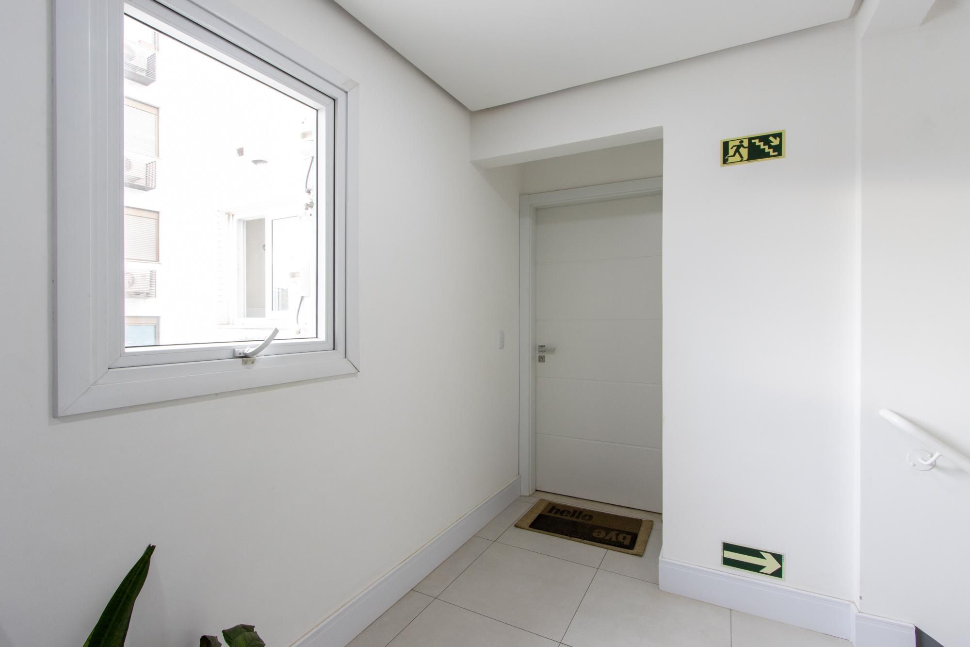 Apartamento à venda com 3 quartos, 98m² - Foto 35