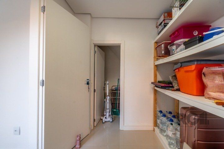 Casa de Condomínio à venda com 3 quartos, 201m² - Foto 14