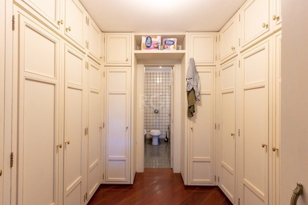 Casa de Condomínio à venda com 4 quartos, 331m² - Foto 28