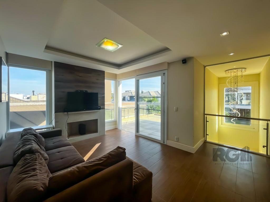 Casa de Condomínio à venda com 4 quartos, 239m² - Foto 5