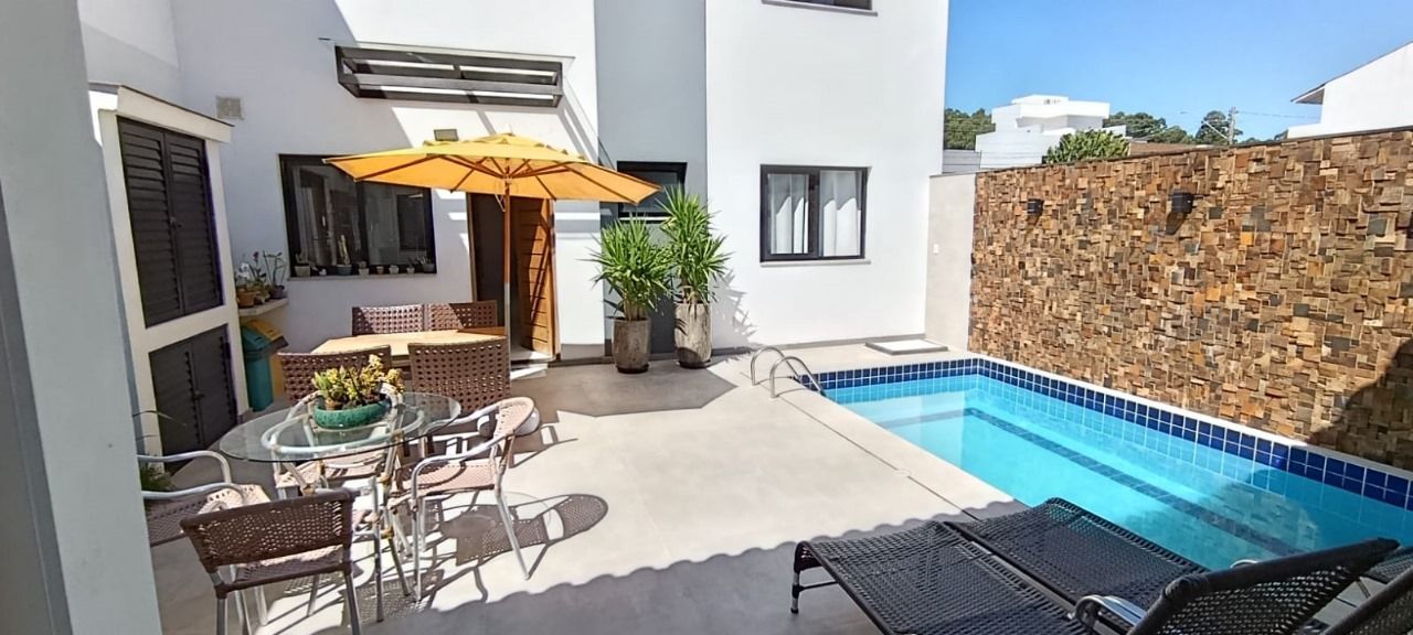Casa à venda com 4 quartos, 180m² - Foto 37