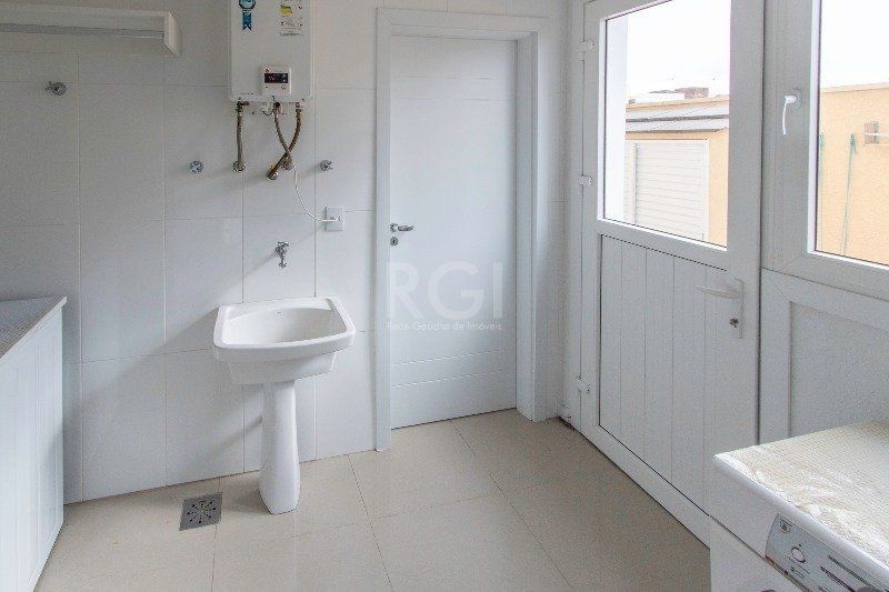 Casa de Condomínio à venda com 4 quartos, 320m² - Foto 19