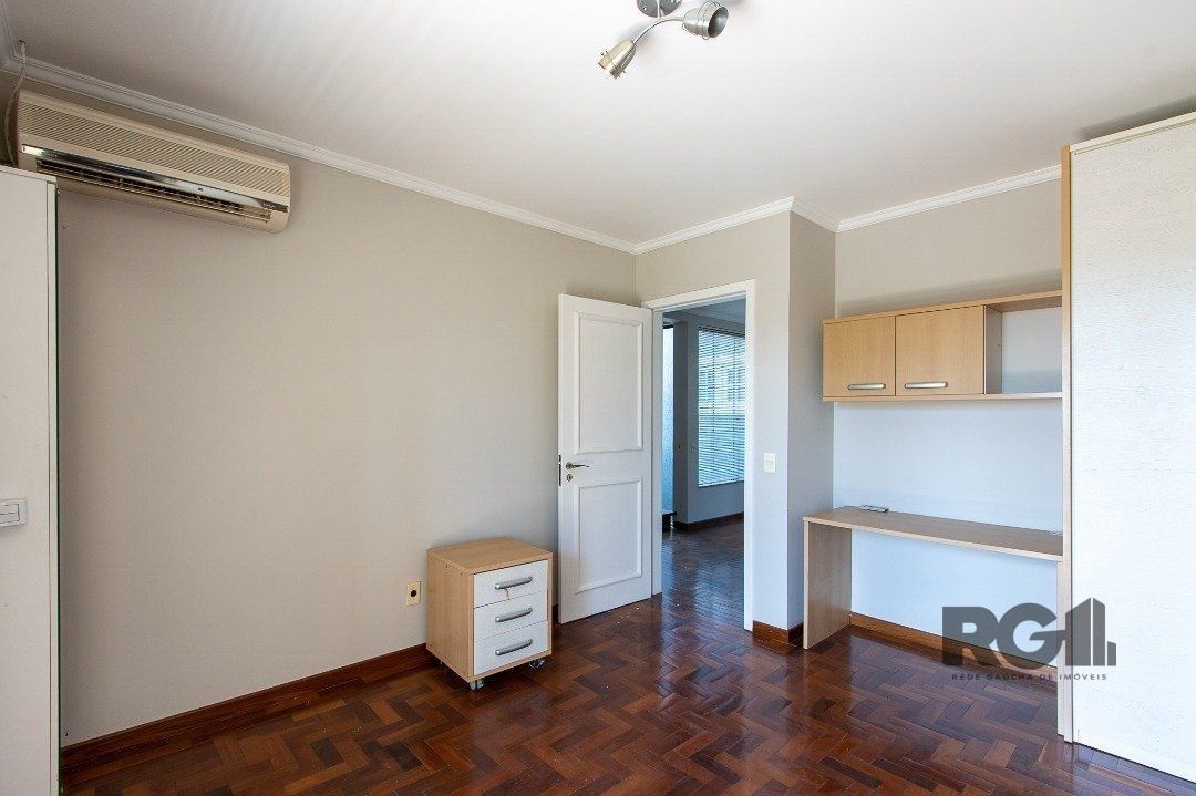 Casa à venda com 3 quartos, 320m² - Foto 34