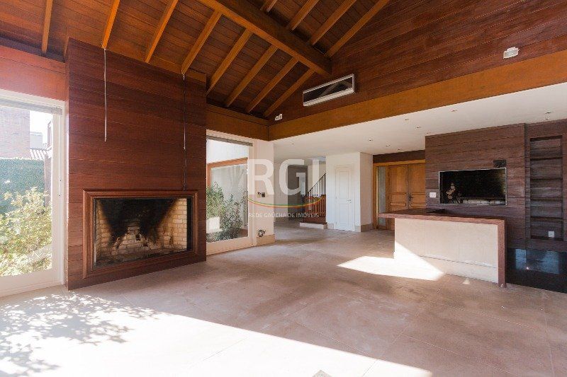 Casa de Condomínio à venda com 4 quartos, 322m² - Foto 5