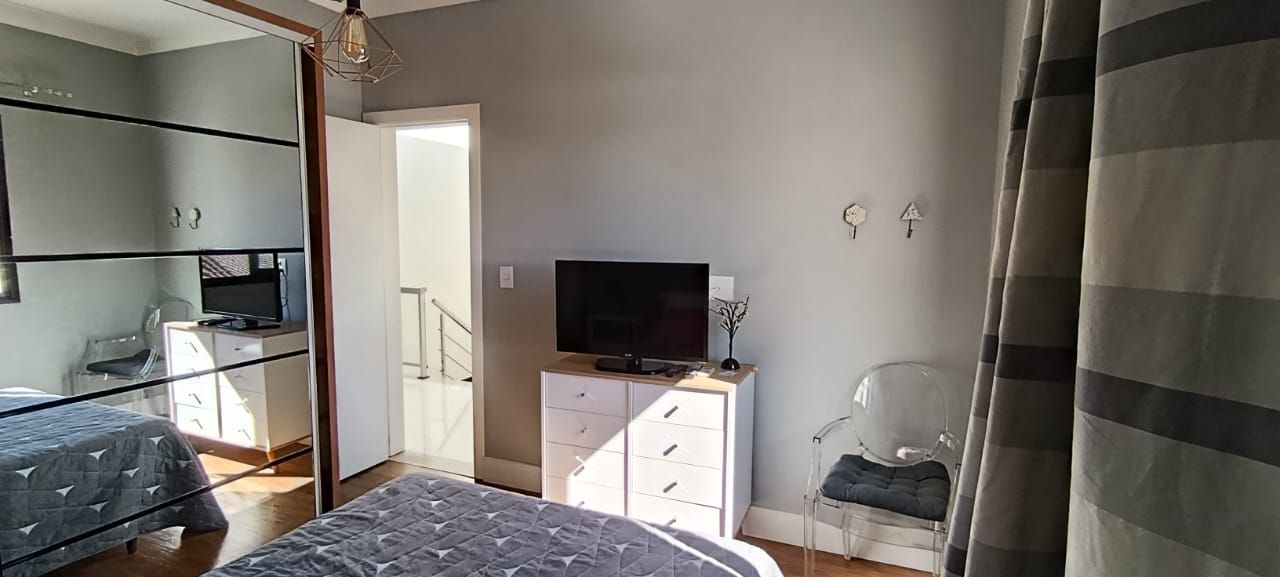 Casa à venda com 4 quartos, 180m² - Foto 19