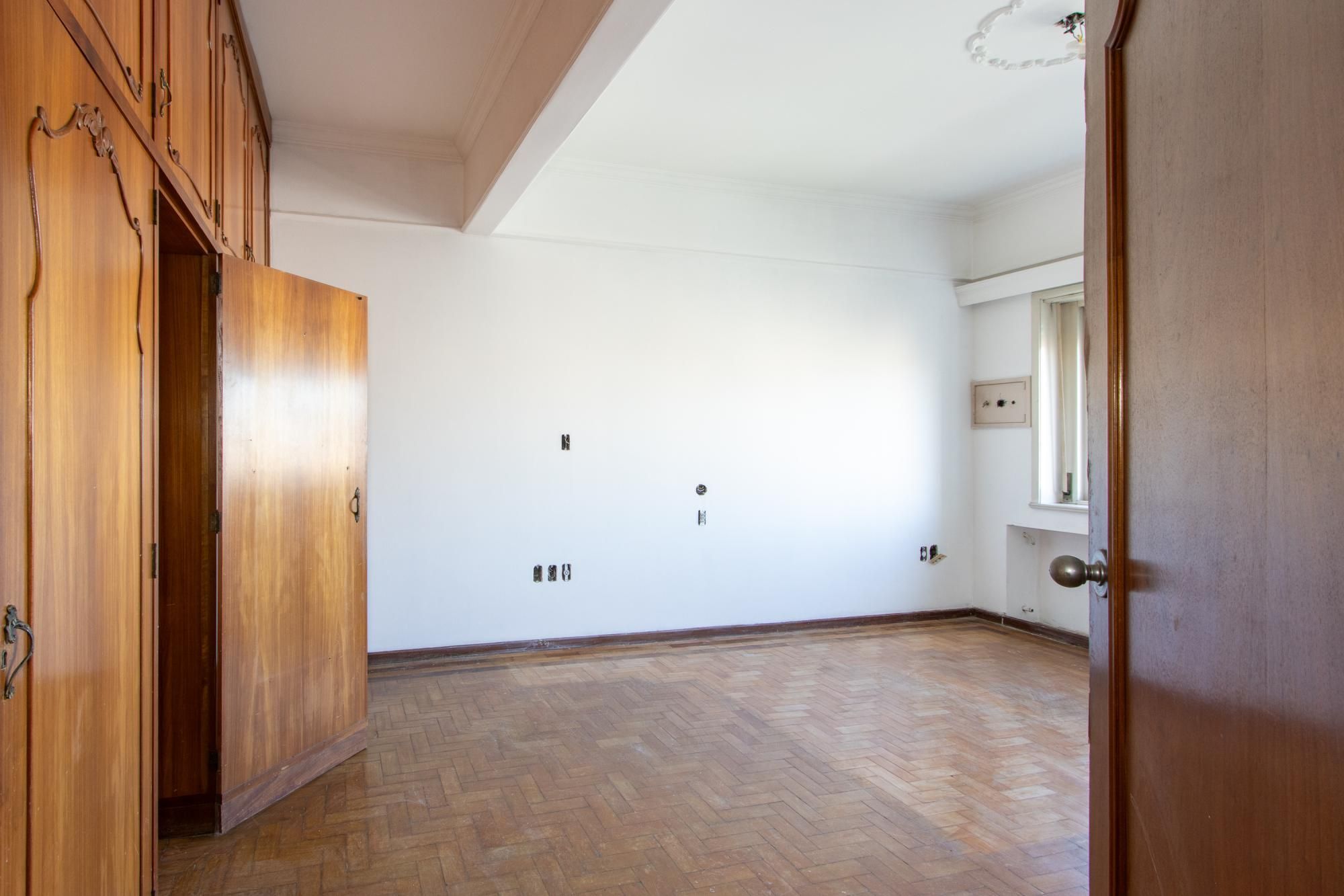 Apartamento à venda com 3 quartos, 238m² - Foto 26