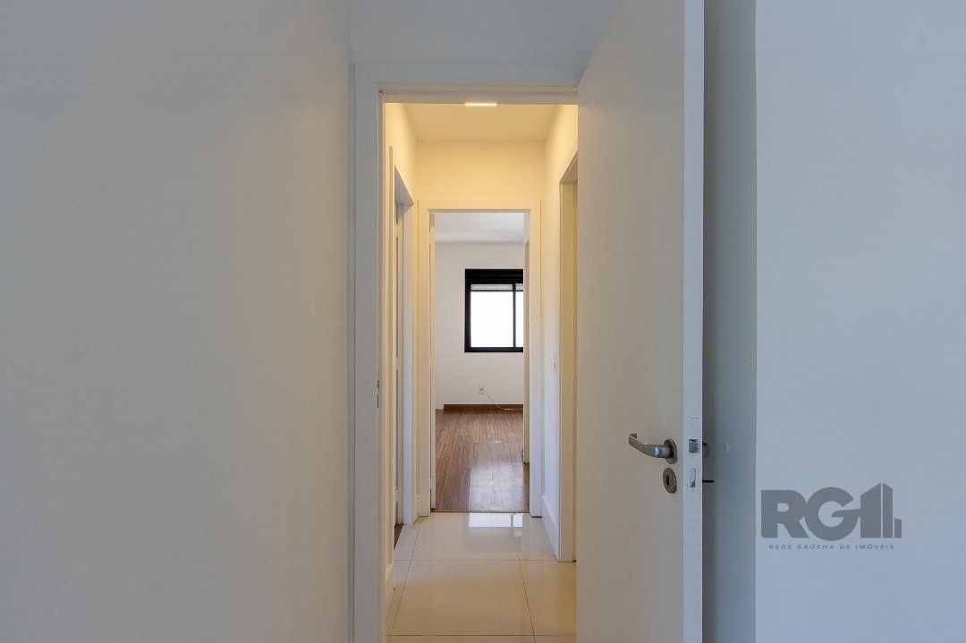 Apartamento à venda com 2 quartos, 64m² - Foto 18