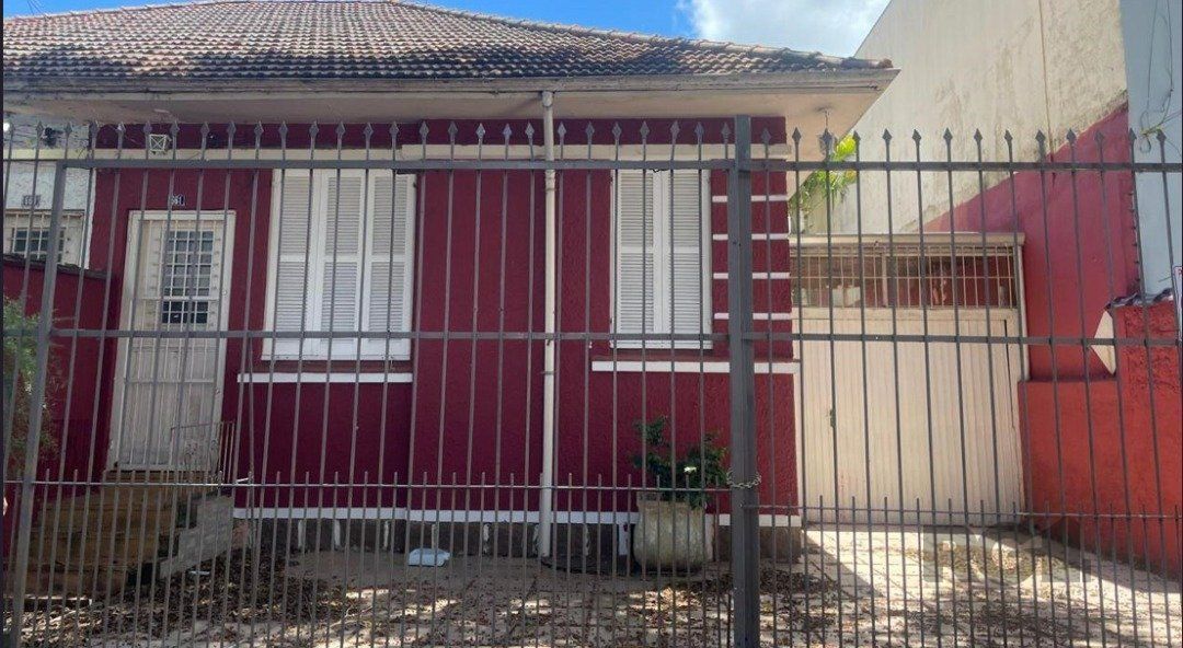 Casa à venda com 2 quartos, 200m² - Foto 1