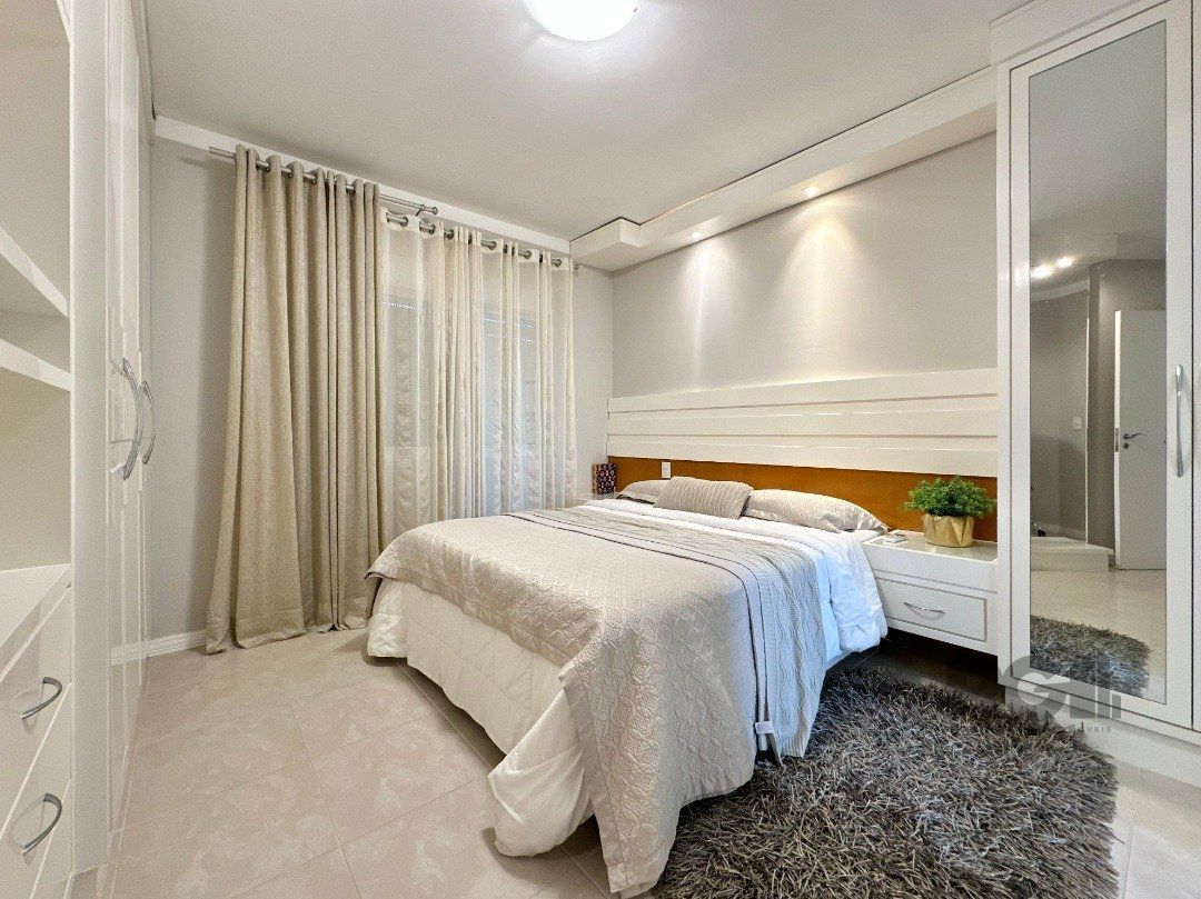 Casa de Condomínio à venda com 5 quartos, 323m² - Foto 22