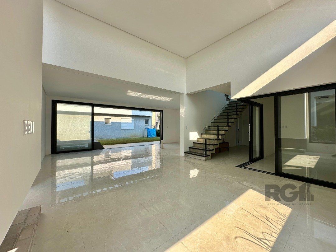 Casa de Condomínio à venda com 3 quartos, 242m² - Foto 5