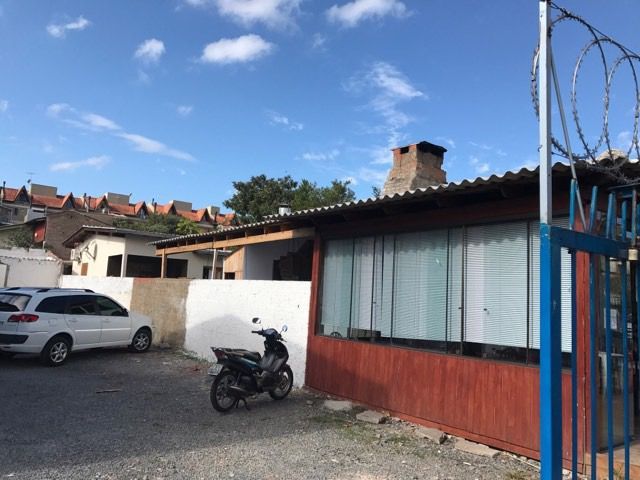 Casa à venda com 3 quartos, 212m² - Foto 3