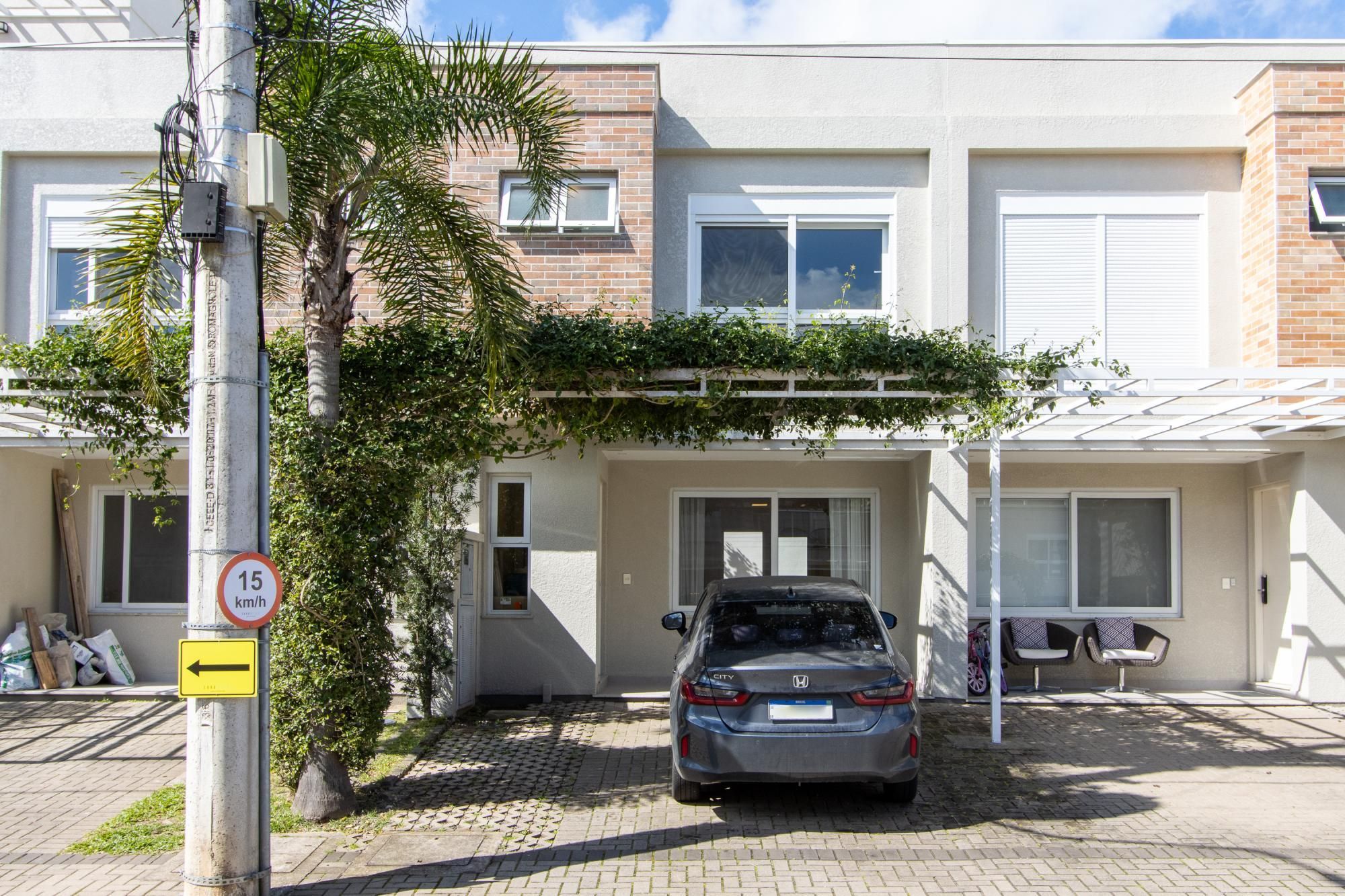 Casa em Condomínio Fechado