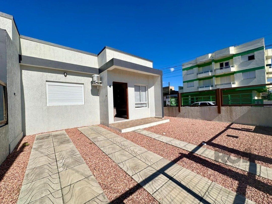 Casa 2 Dormitório(s) Bairro Jardim Beira Mar