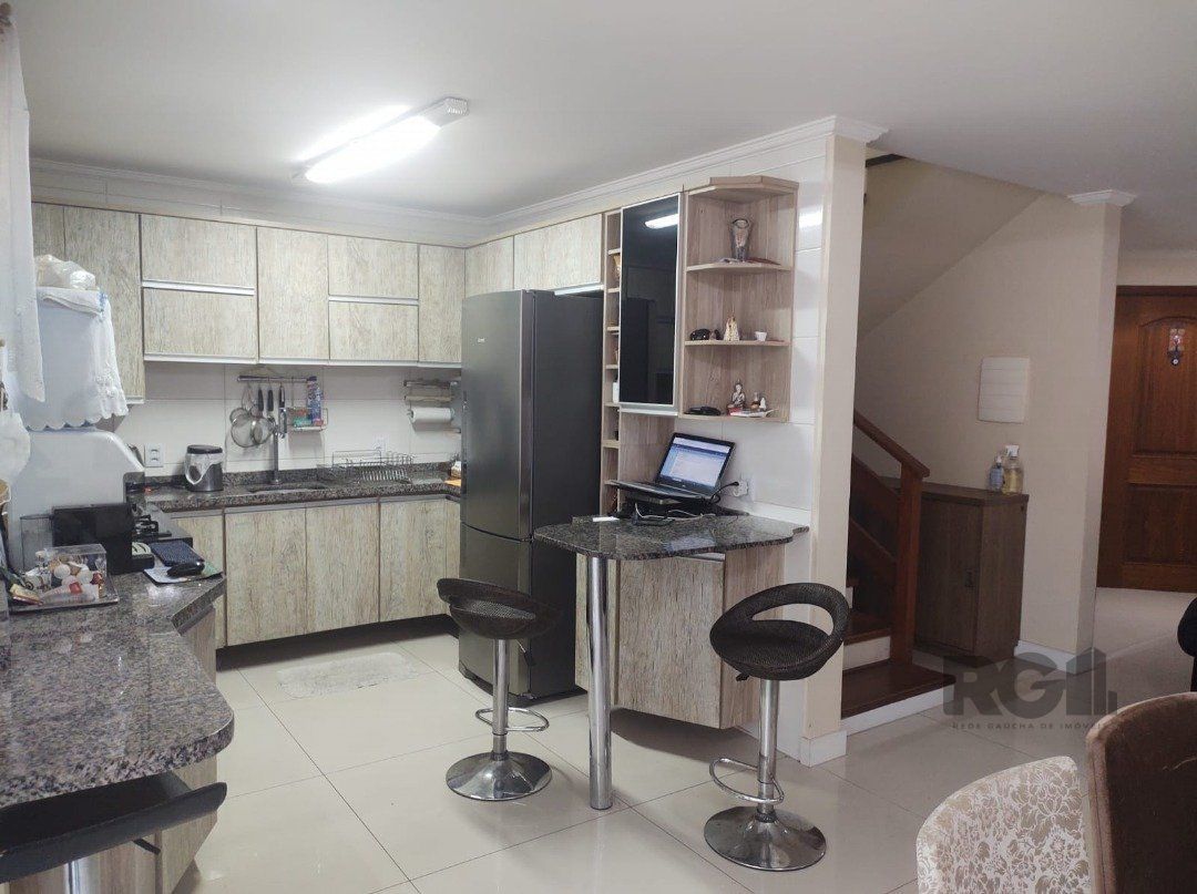 Casa à venda com 4 quartos, 201m² - Foto 5