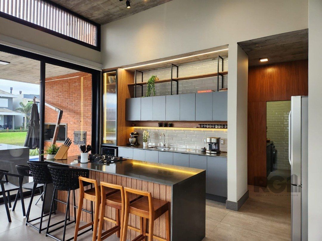 Casa de Condomínio à venda com 4 quartos, 224m² - Foto 8