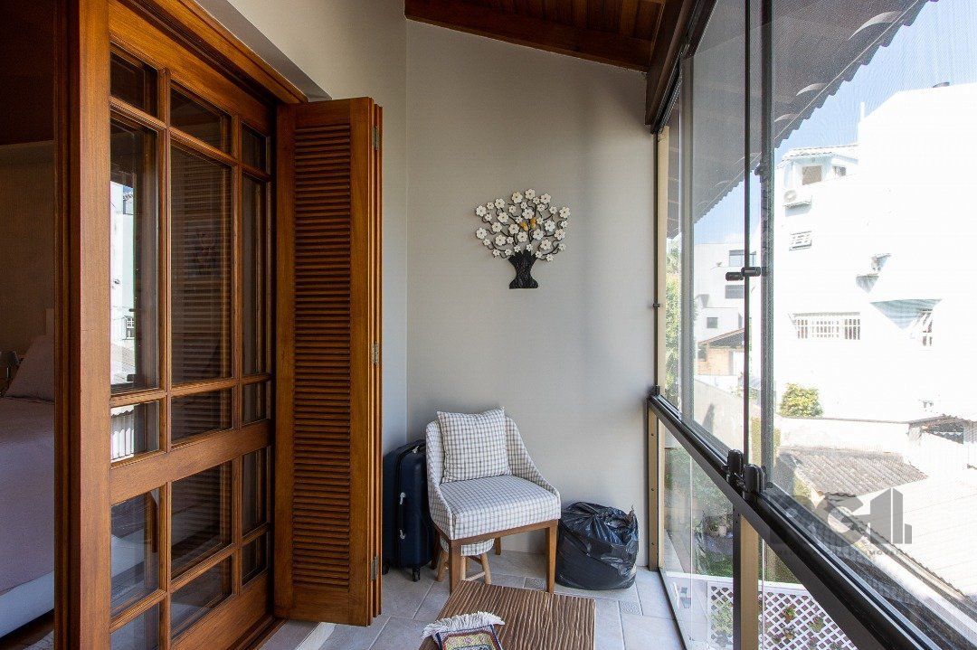 Casa de Condomínio à venda com 3 quartos, 200m² - Foto 26