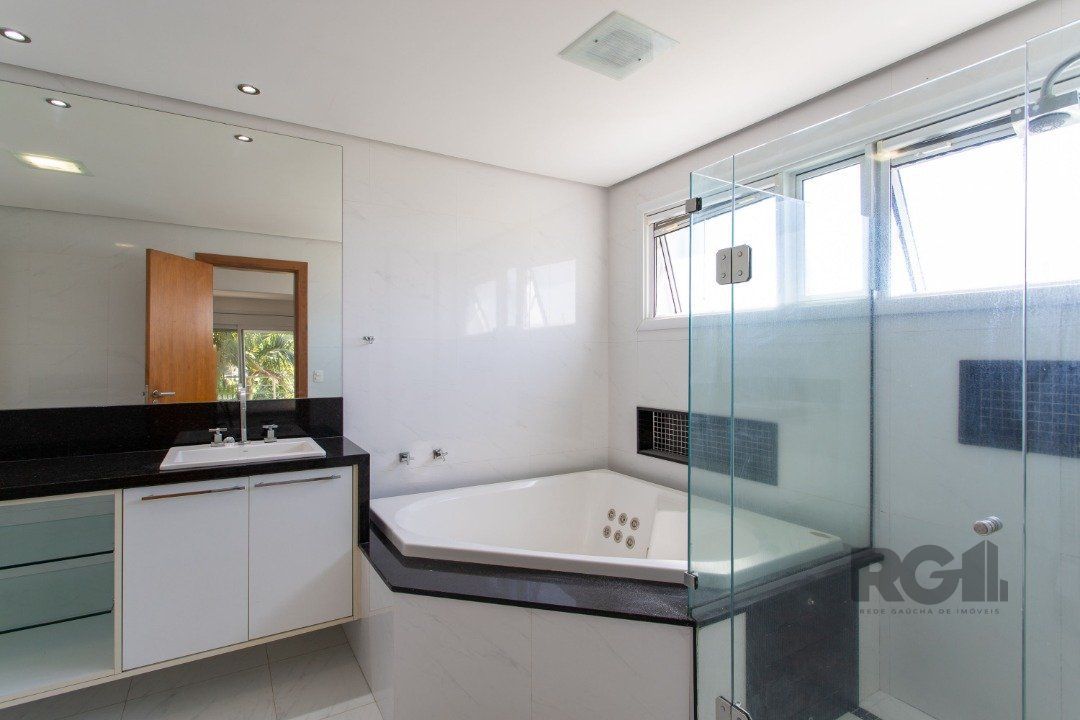 Casa de Condomínio à venda com 3 quartos, 450m² - Foto 73