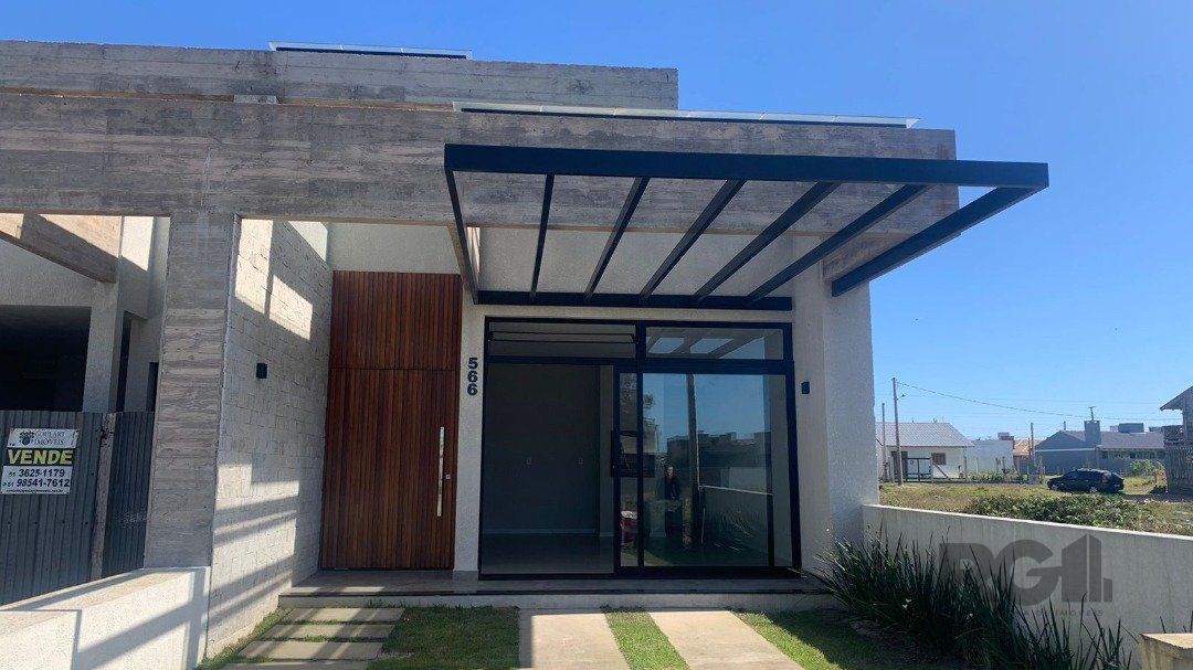 Casa à venda com 3 quartos, 85m² - Foto 1