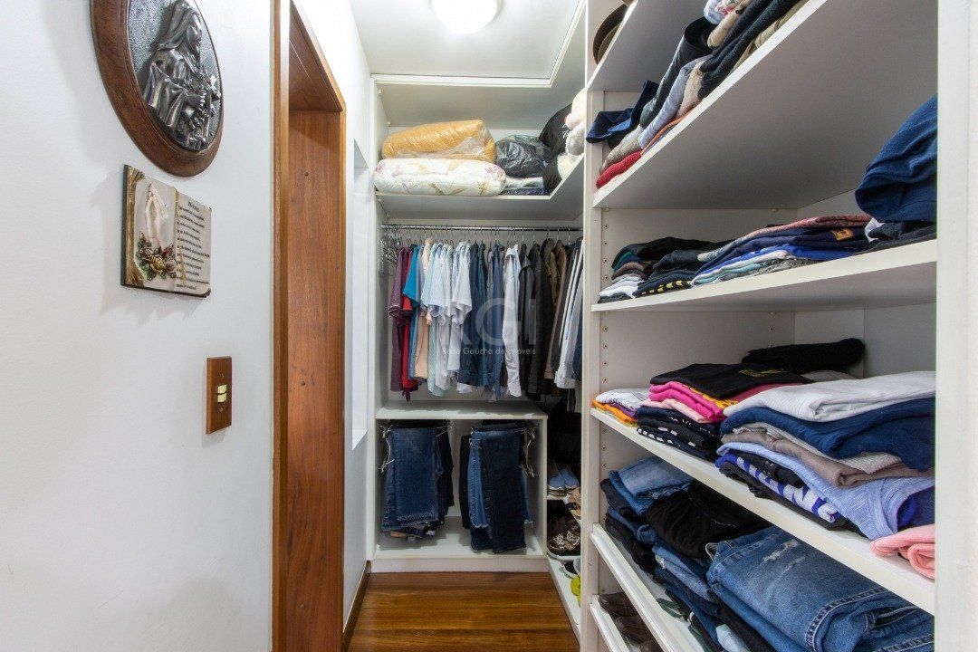 Casa de Condomínio à venda com 4 quartos, 184m² - Foto 28