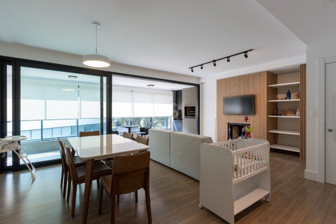 Apartamento à venda com 3 quartos, 146m² - Foto 8