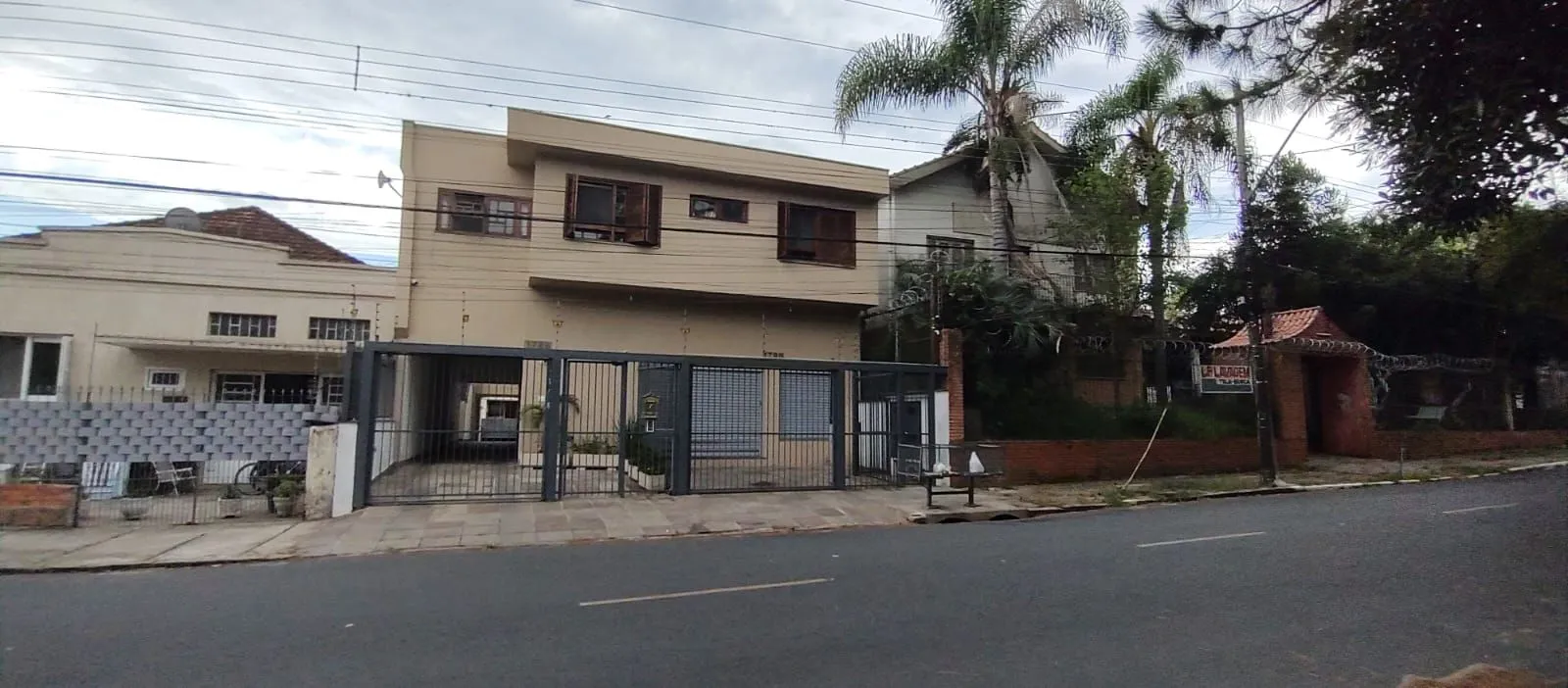 Prédio Misto Comercial/Residencial, à venda, com 802,57m² privativos, 6 vagas - Bairro Tristeza