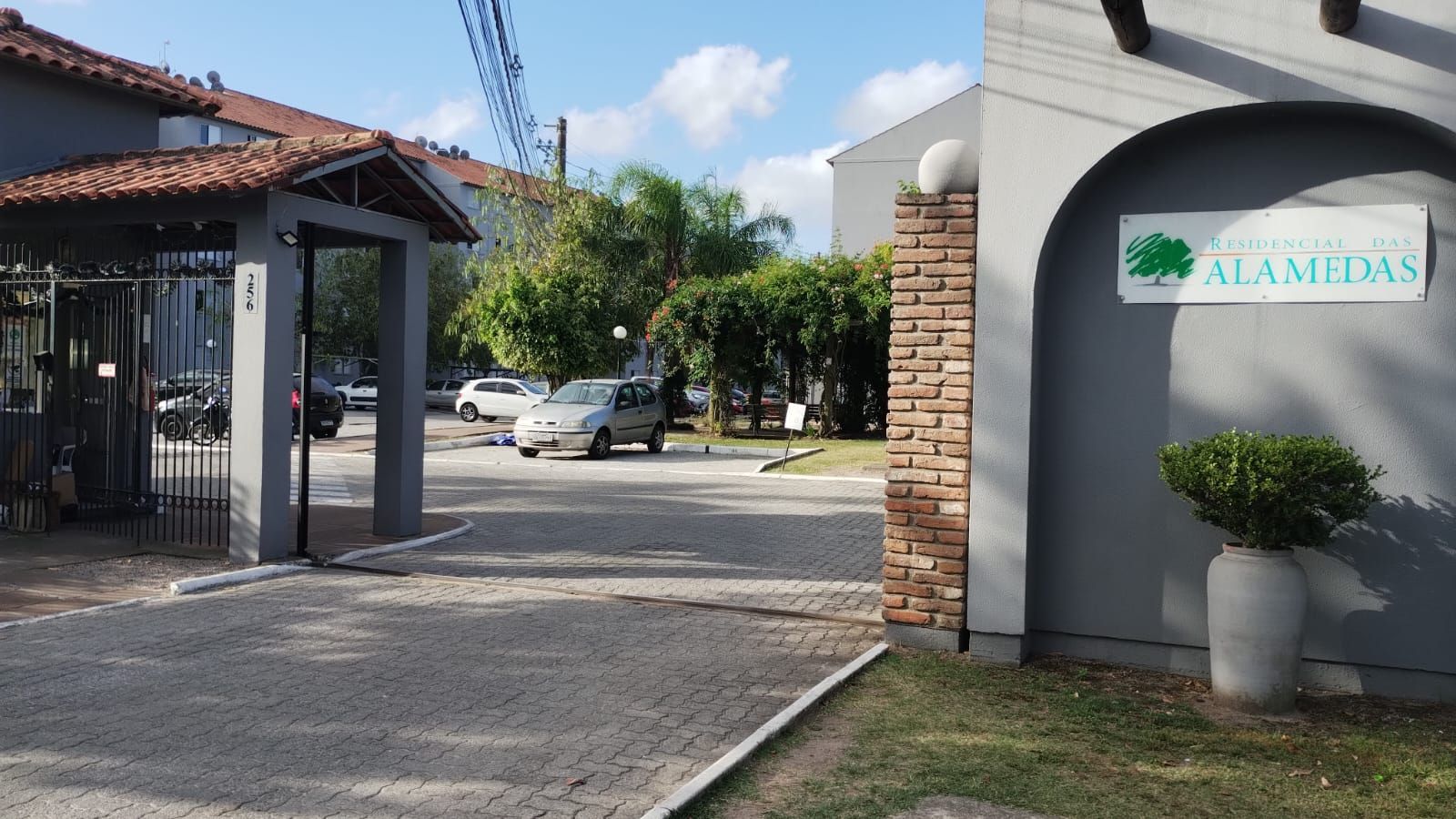 Apartamento com 2 Dormitórios, no bairro Fragata - Pelotas