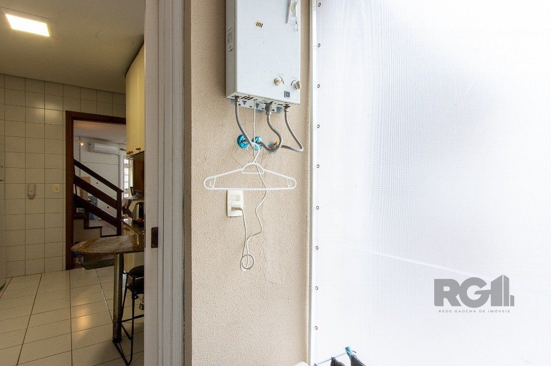 Casa de Condomínio à venda com 4 quartos, 224m² - Foto 20