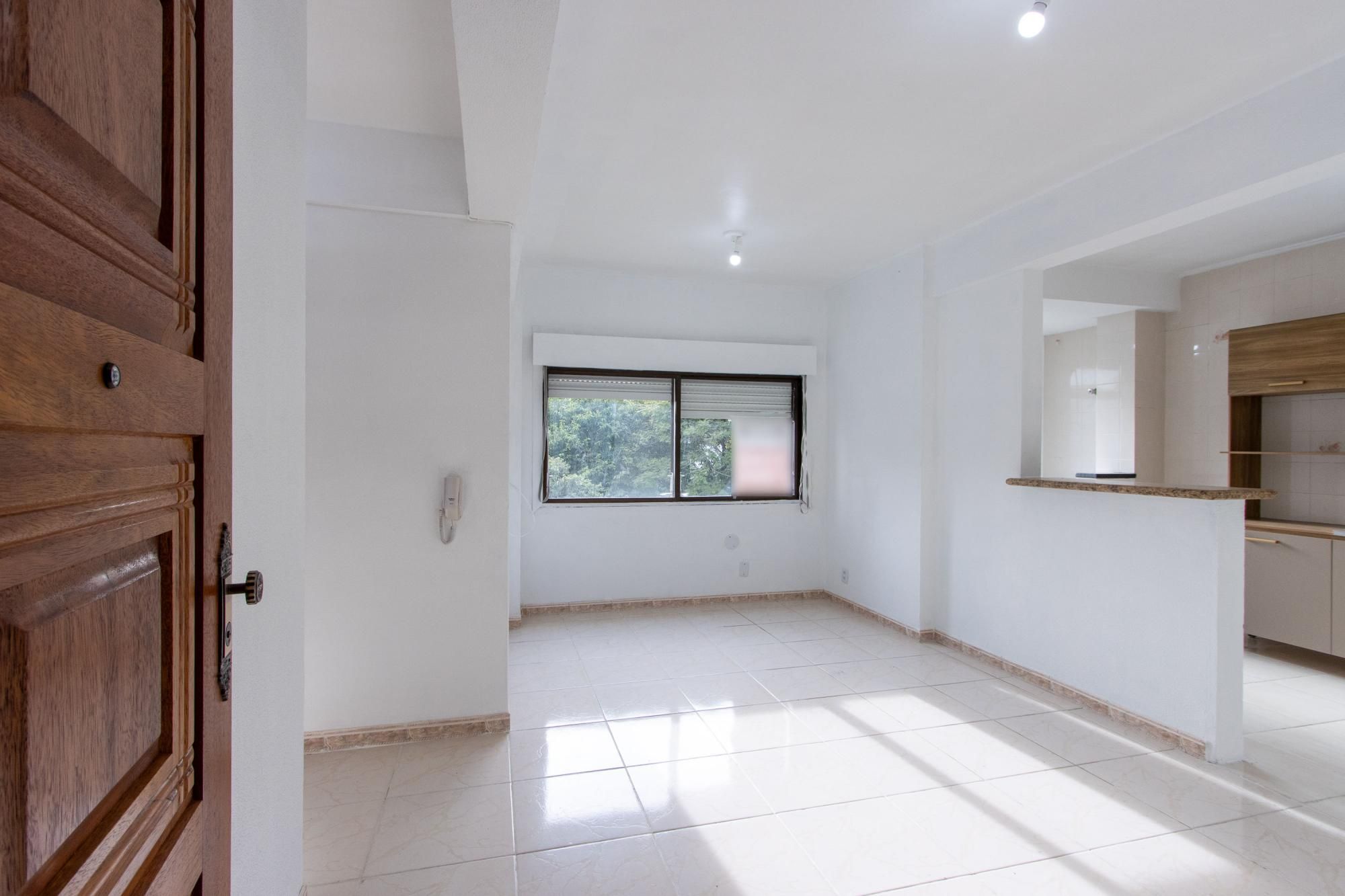 Apartamento à venda com 64m², 2 quartos, 1 vaga no bairro Cavalhada em Porto Alegre