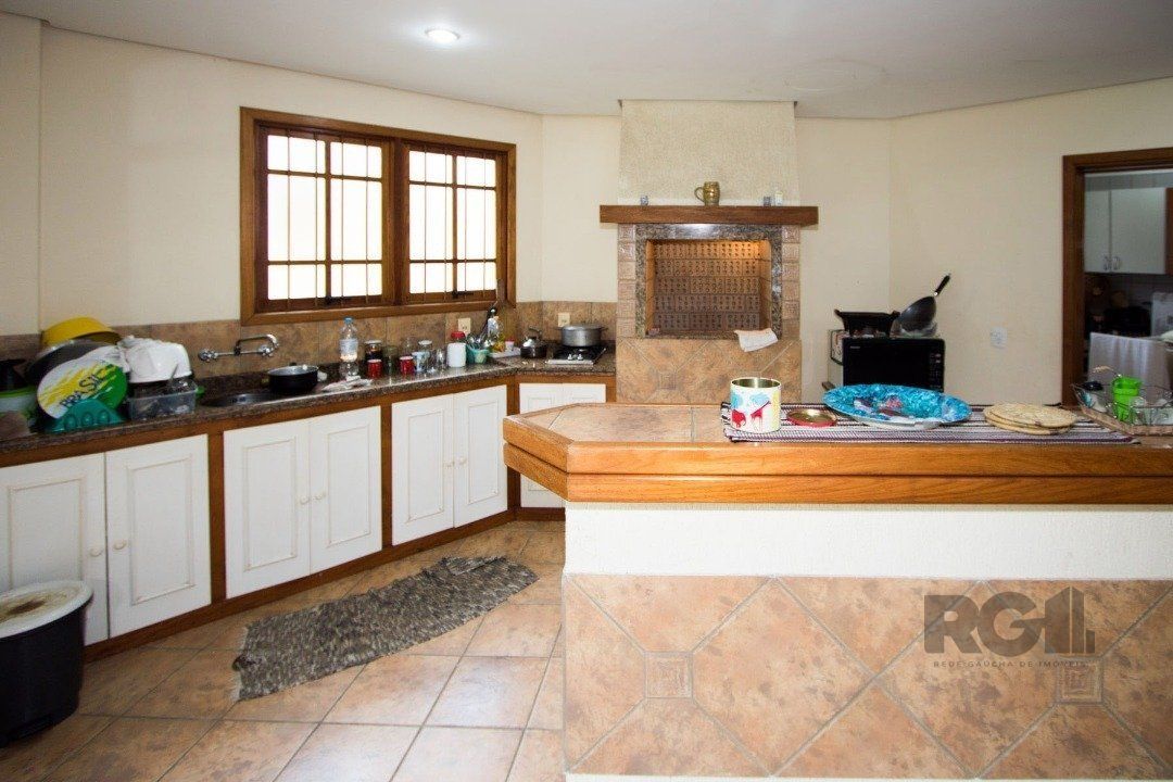Casa à venda com 6 quartos, 321m² - Foto 13