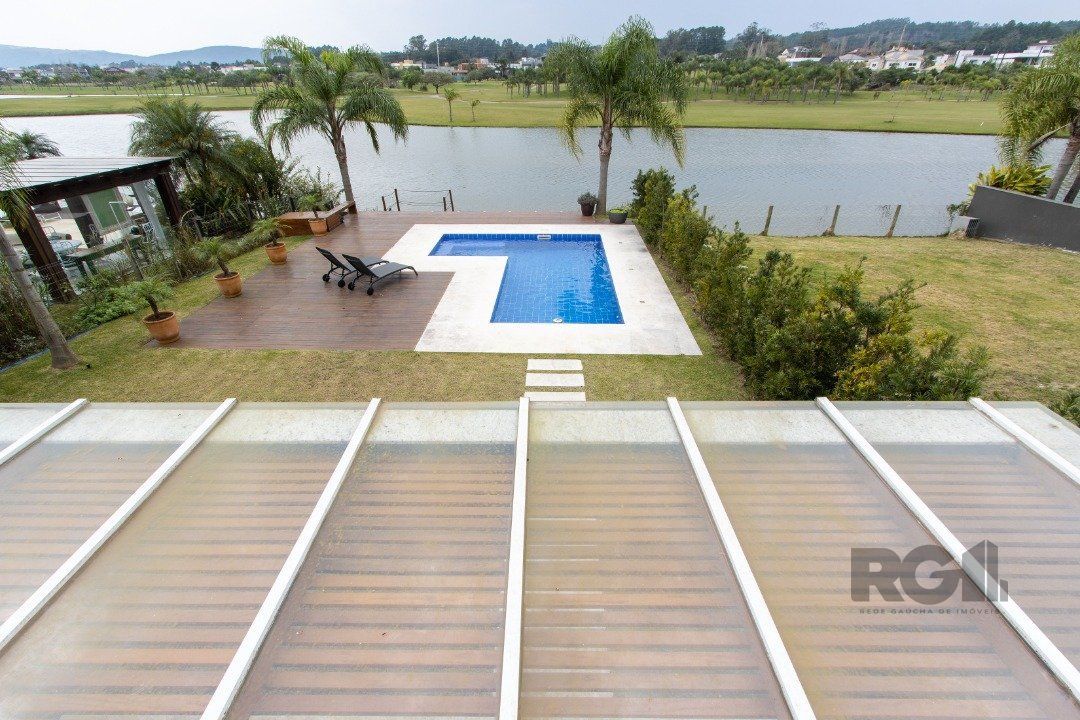Casa de Condomínio à venda com 4 quartos, 350m² - Foto 59