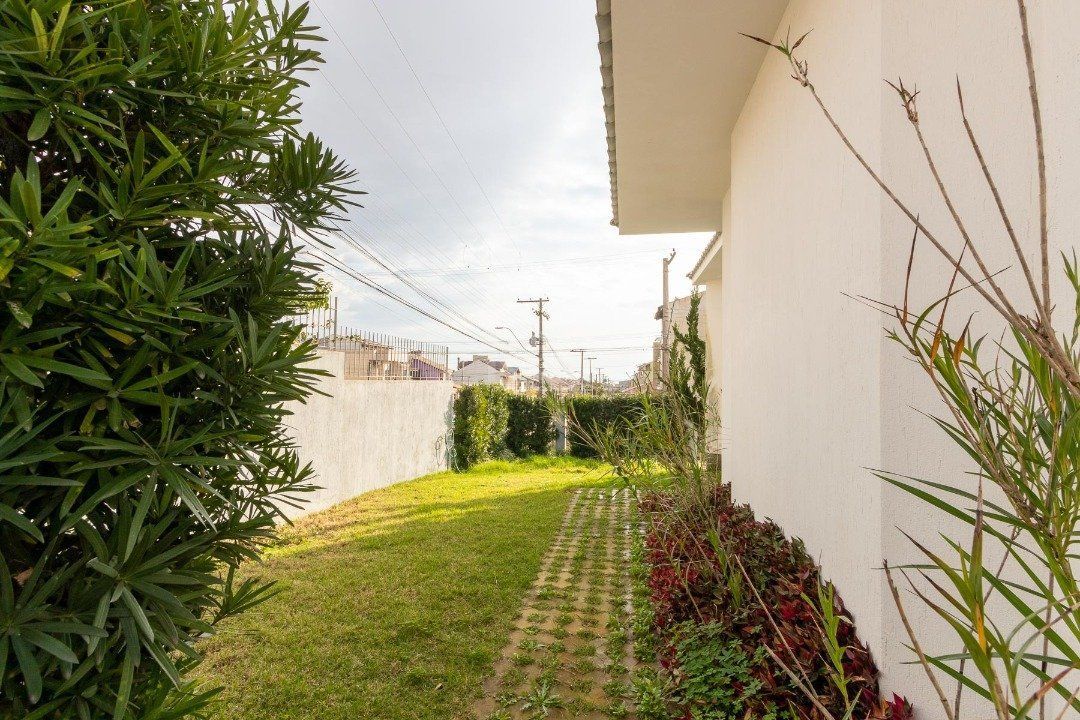 Casa à venda com 4 quartos, 377m² - Foto 17