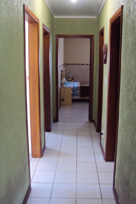 Casa térrea com 3 dormitórios - bairro  Ponta Grossa