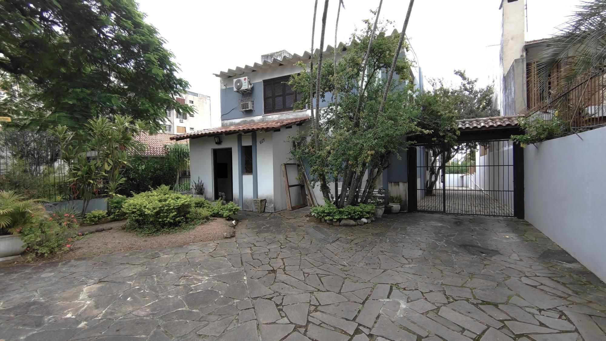 Casa de Condomínio, 3 dormitórios no bairro Cristal em Porto Alegre para Comprar