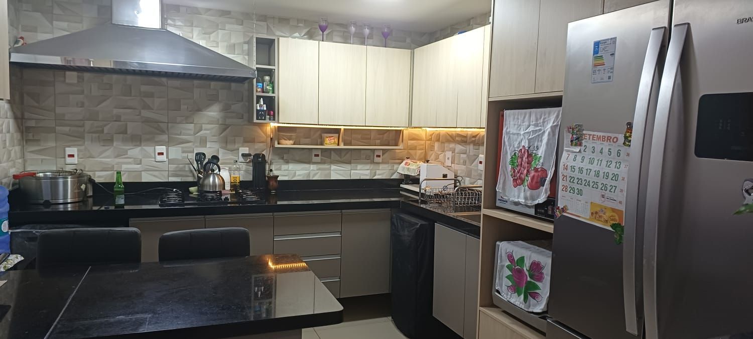 Casa de Condomínio à venda com 4 quartos, 85m² - Foto 1
