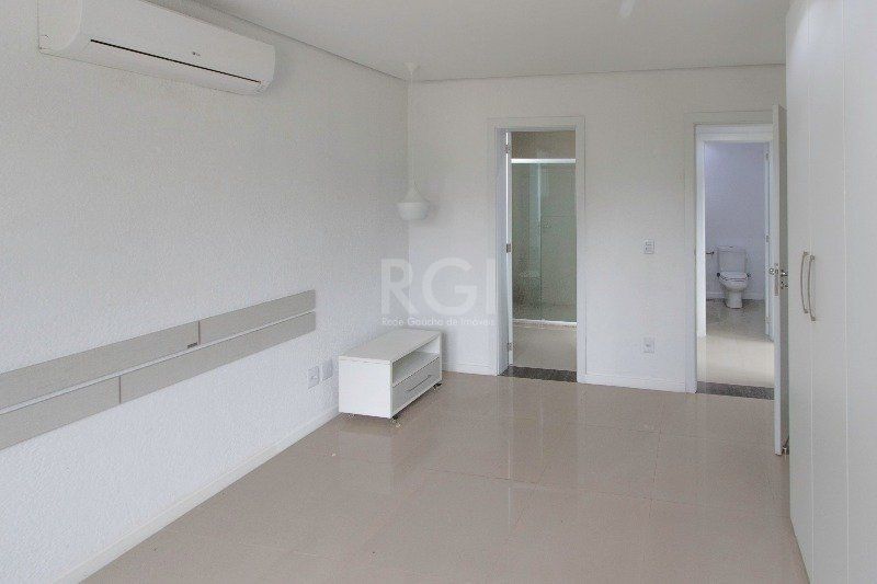 Casa de Condomínio à venda com 4 quartos, 320m² - Foto 16