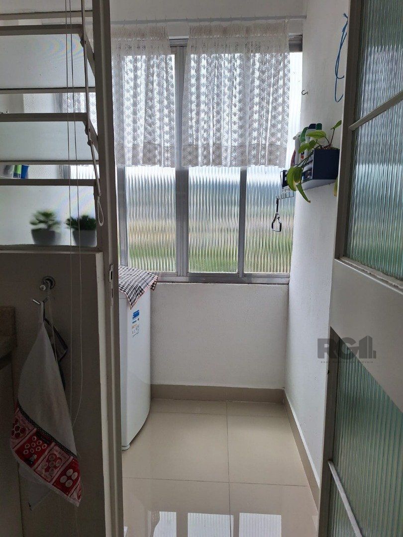 Apartamento à venda com 2 quartos, 75m² - Foto 18