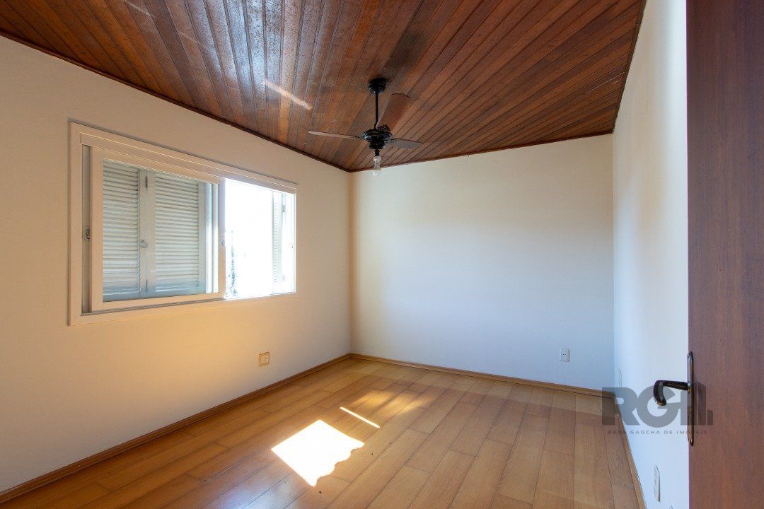 Casa à venda com 4 quartos, 284m² - Foto 26