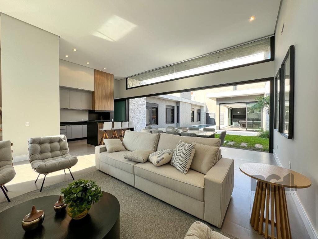 Casa, 4 quartos, 324 m² - Foto 1