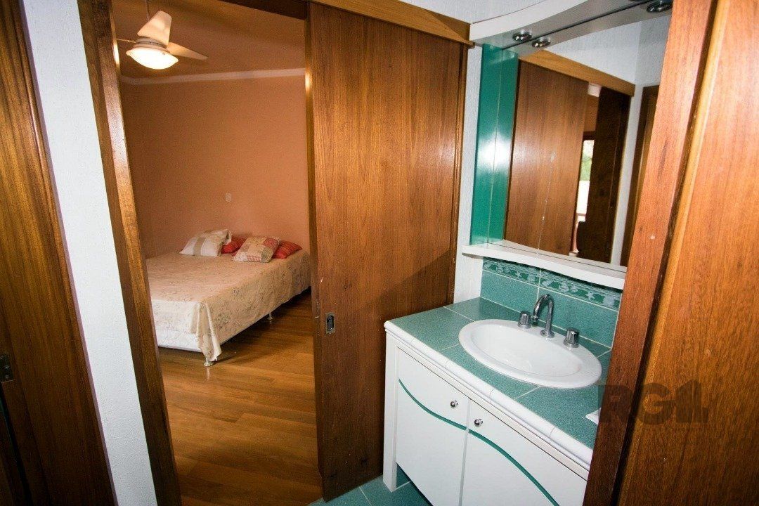 Casa à venda com 6 quartos, 321m² - Foto 33