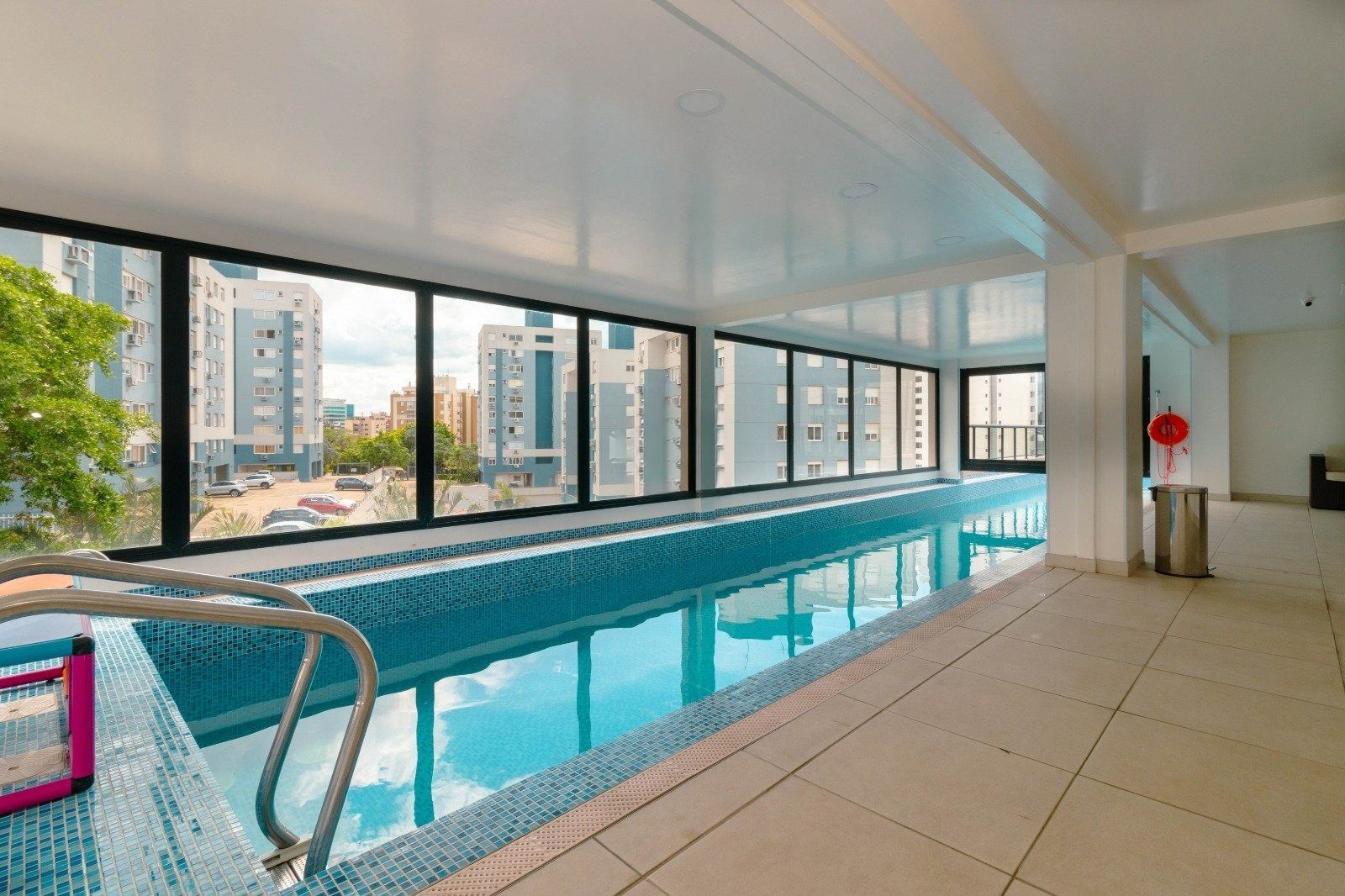 Apartamento à venda com 3 quartos, 137m² - Foto 26