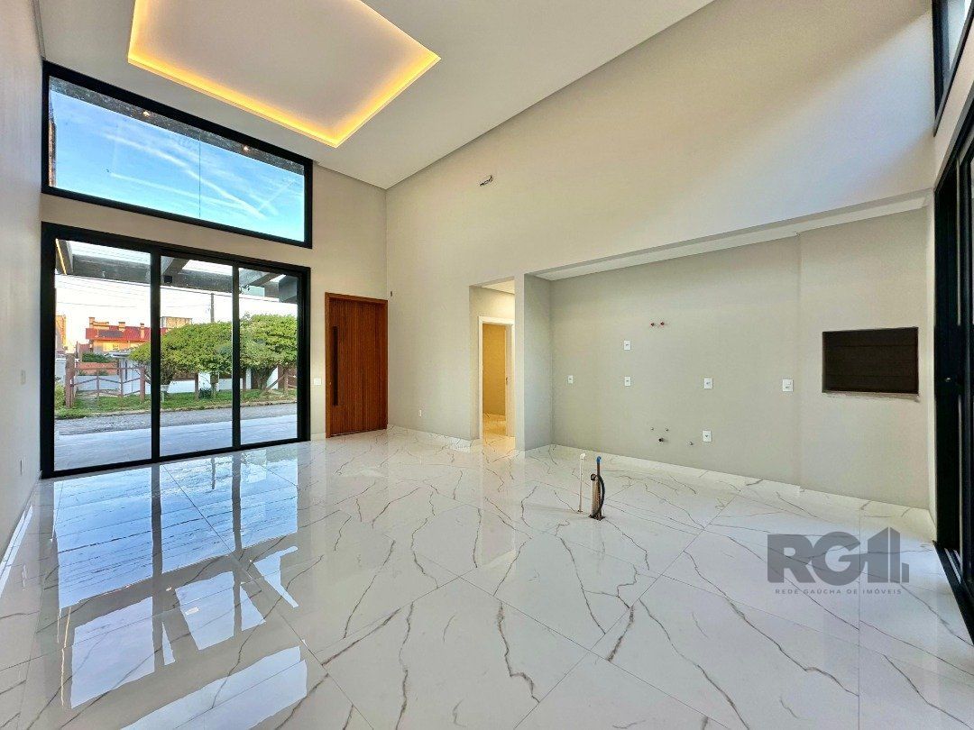 Casa à venda com 3 quartos, 173m² - Foto 4
