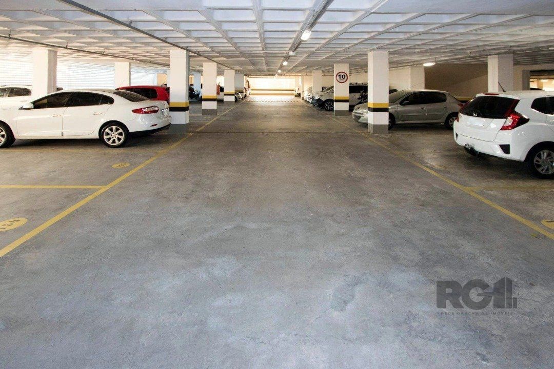 Apartamento à venda com 6 quartos, 260m² - Foto 19