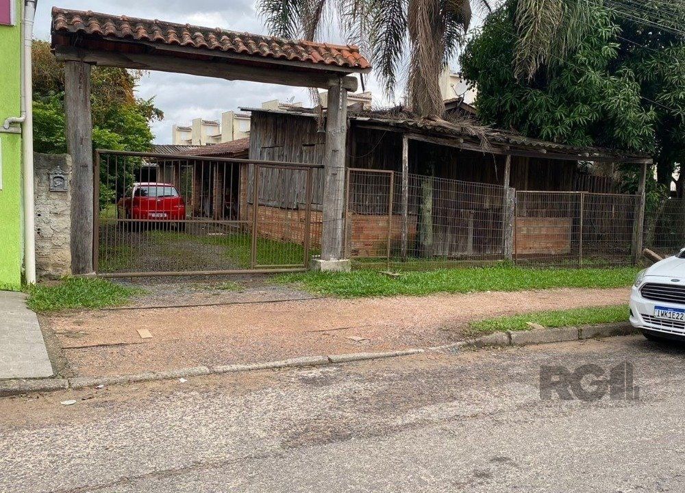 Terreno com 1.476m², plano, pronto para construtora e investido