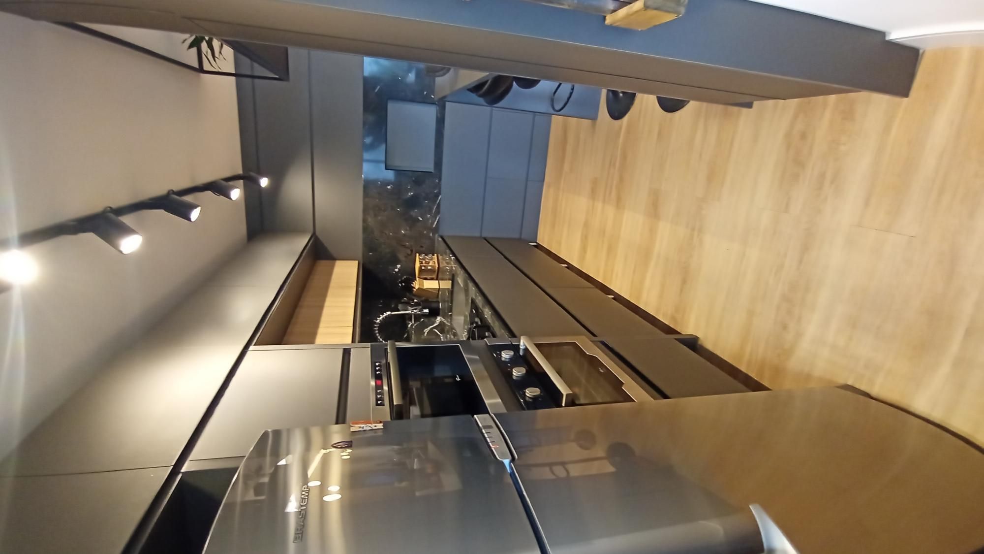 Apartamento à venda com 3 quartos, 95m² - Foto 8