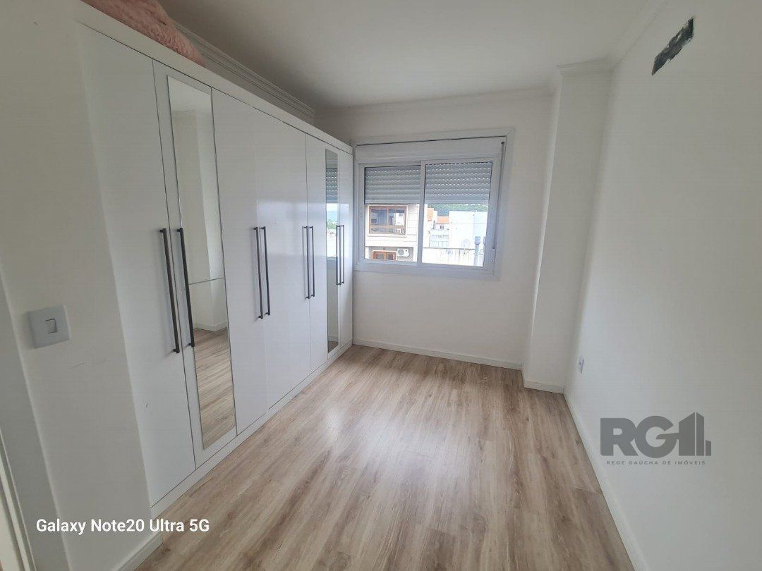 Casa à venda com 3 quartos, 101m² - Foto 11