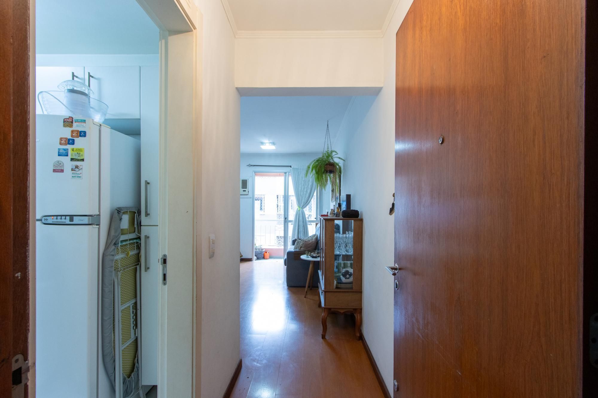 Apartamento à venda com 58m², 2 quartos, 1 vaga no bairro Jardim Carvalho em Porto Alegre