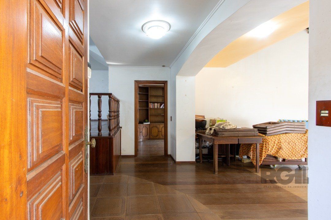 Casa à venda com 4 quartos, 369m² - Foto 4