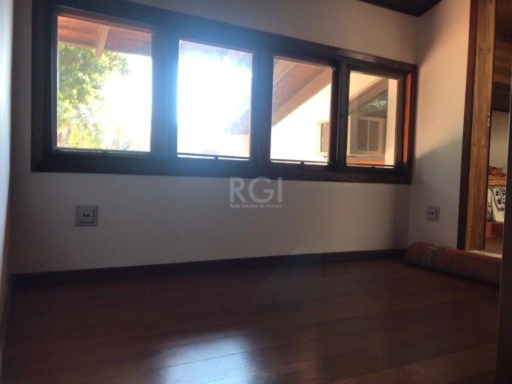 Casa de Condomínio à venda com 3 quartos, 216m² - Foto 15
